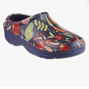 NIB Totes Gardening Clogs, Veggie Pattern, "Everywear Bailey Clog" size 7